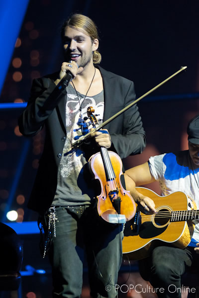 http://www.popcultureonline.net/wp-content/gallery/20111006-david-garrett-showcase/c59z5638.jpg