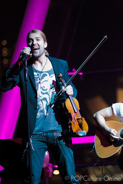 http://www.popcultureonline.net/wp-content/gallery/20111006-david-garrett-showcase/c59z5649.jpg