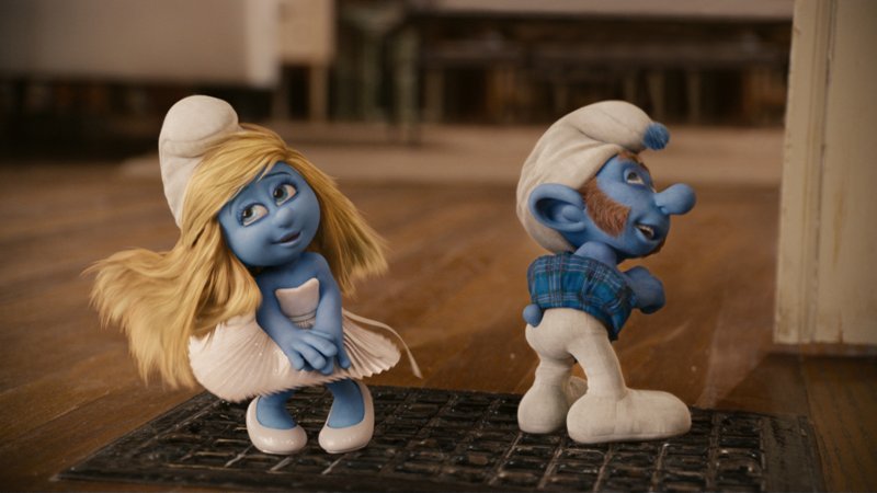 Smurfette and Gutsy Smurf in Columbia Pictures' THE SMURFS.