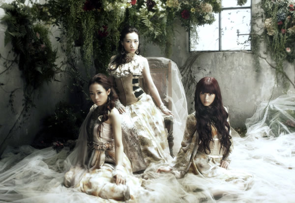pop art kalafina holding image 1